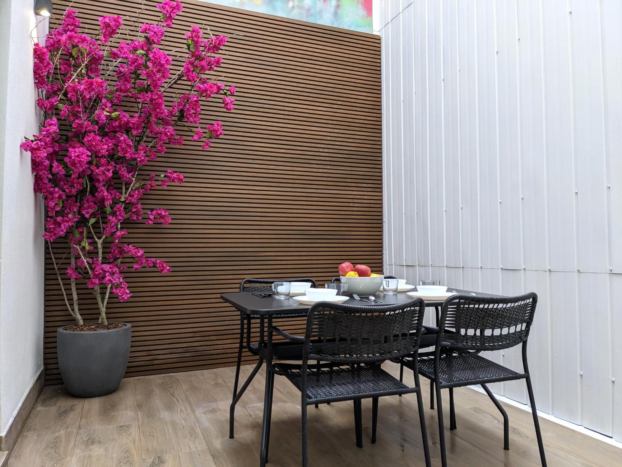Weflating Fira Apartment L'Hospitalet de Llobregat Exterior photo